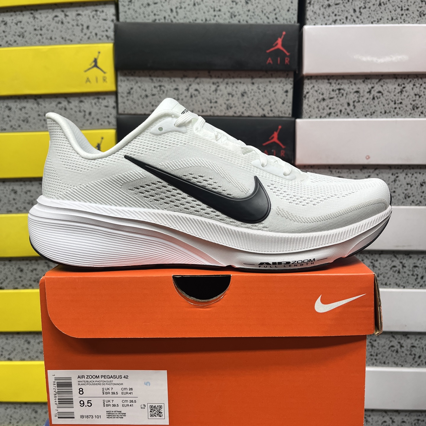 NIKE AIR ZOOM PEGASUS 42