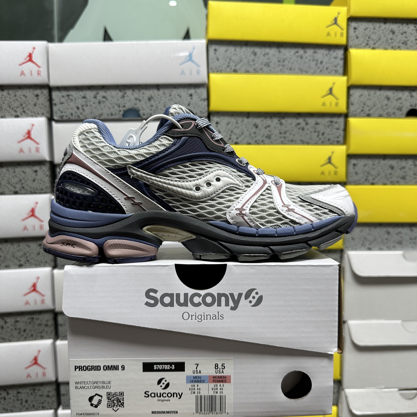 S70702-3