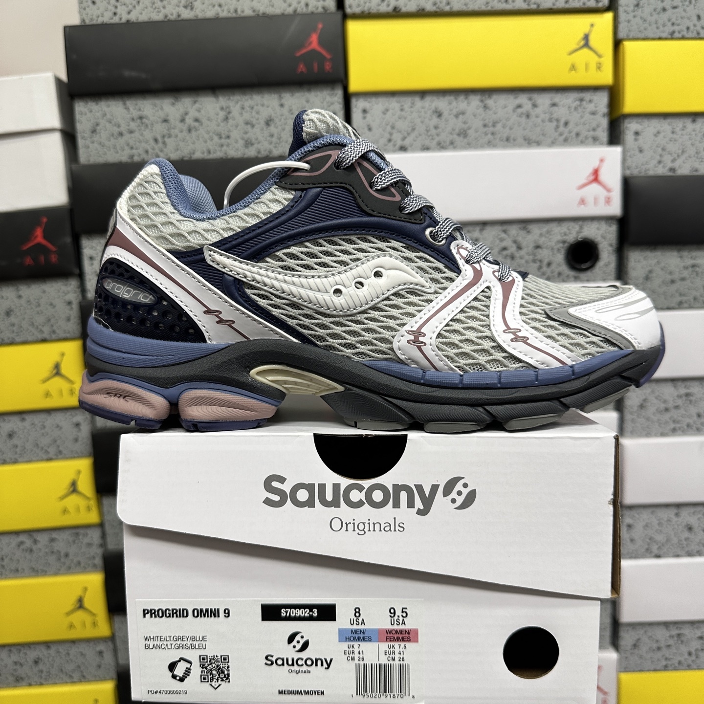 S70902-3