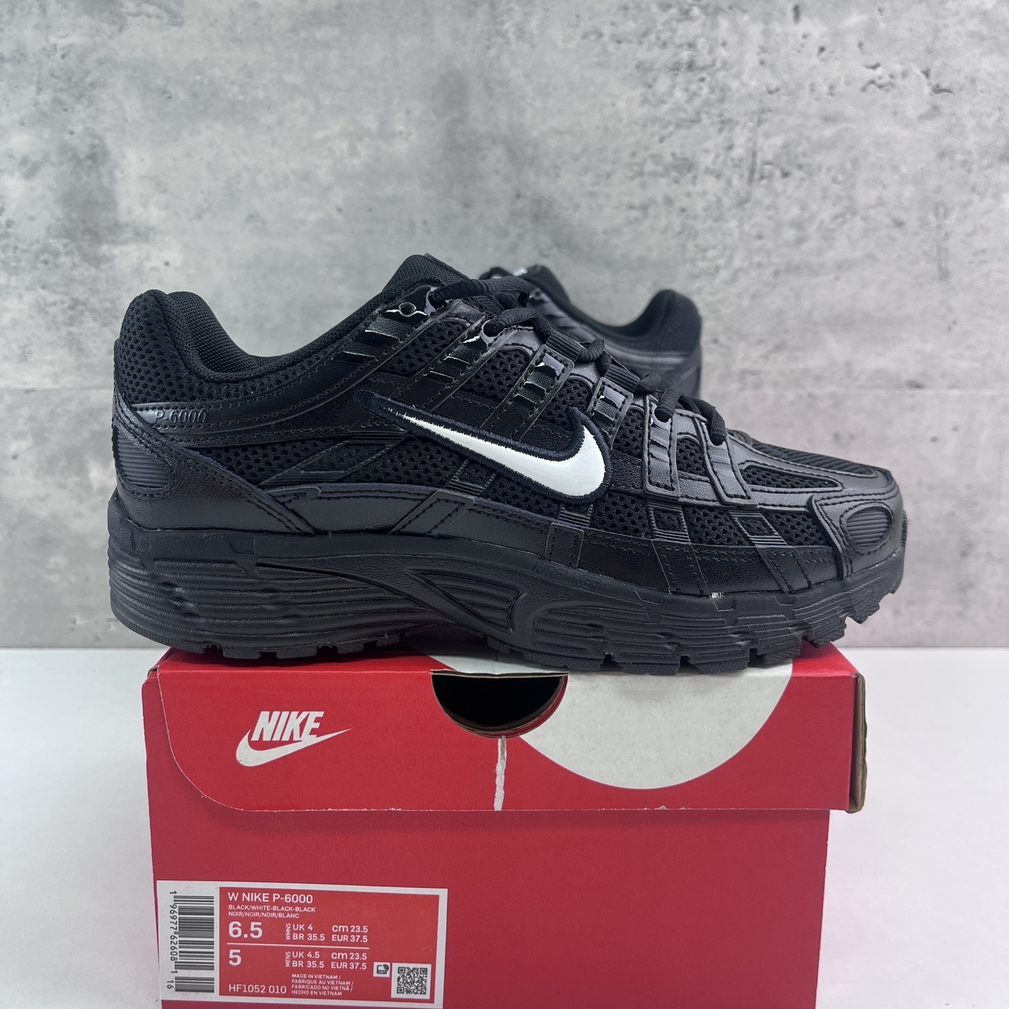 Nike P6000