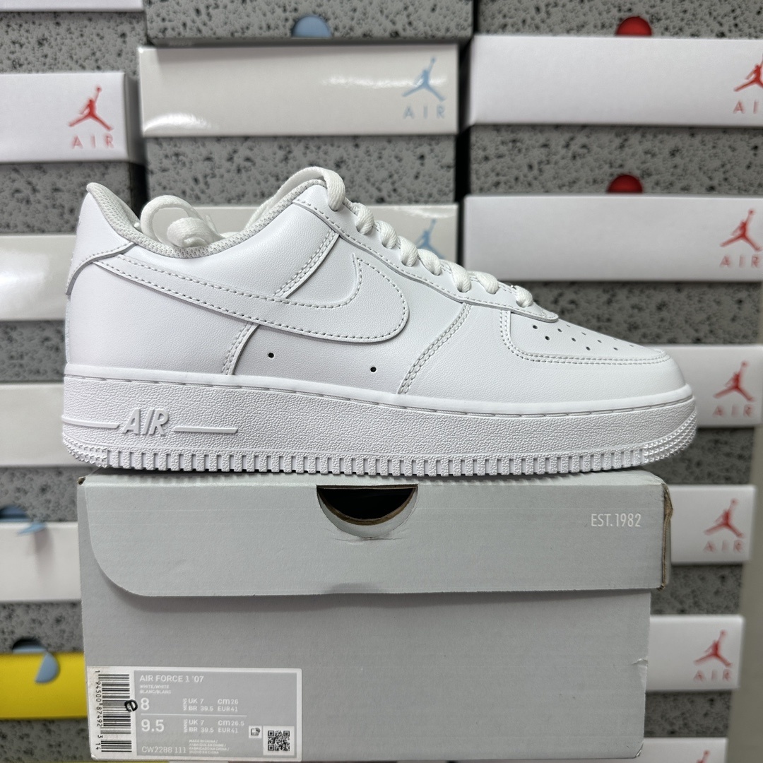 Nike Air Force 1